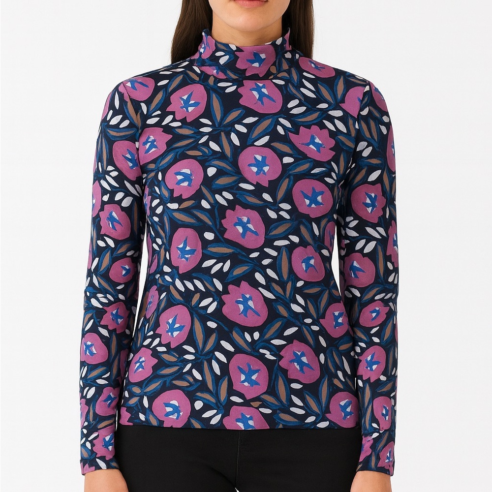 COMPAÑIA
FANTASTICA
Size Large
Women’s Floral Turtleneck Shirt Lightweight